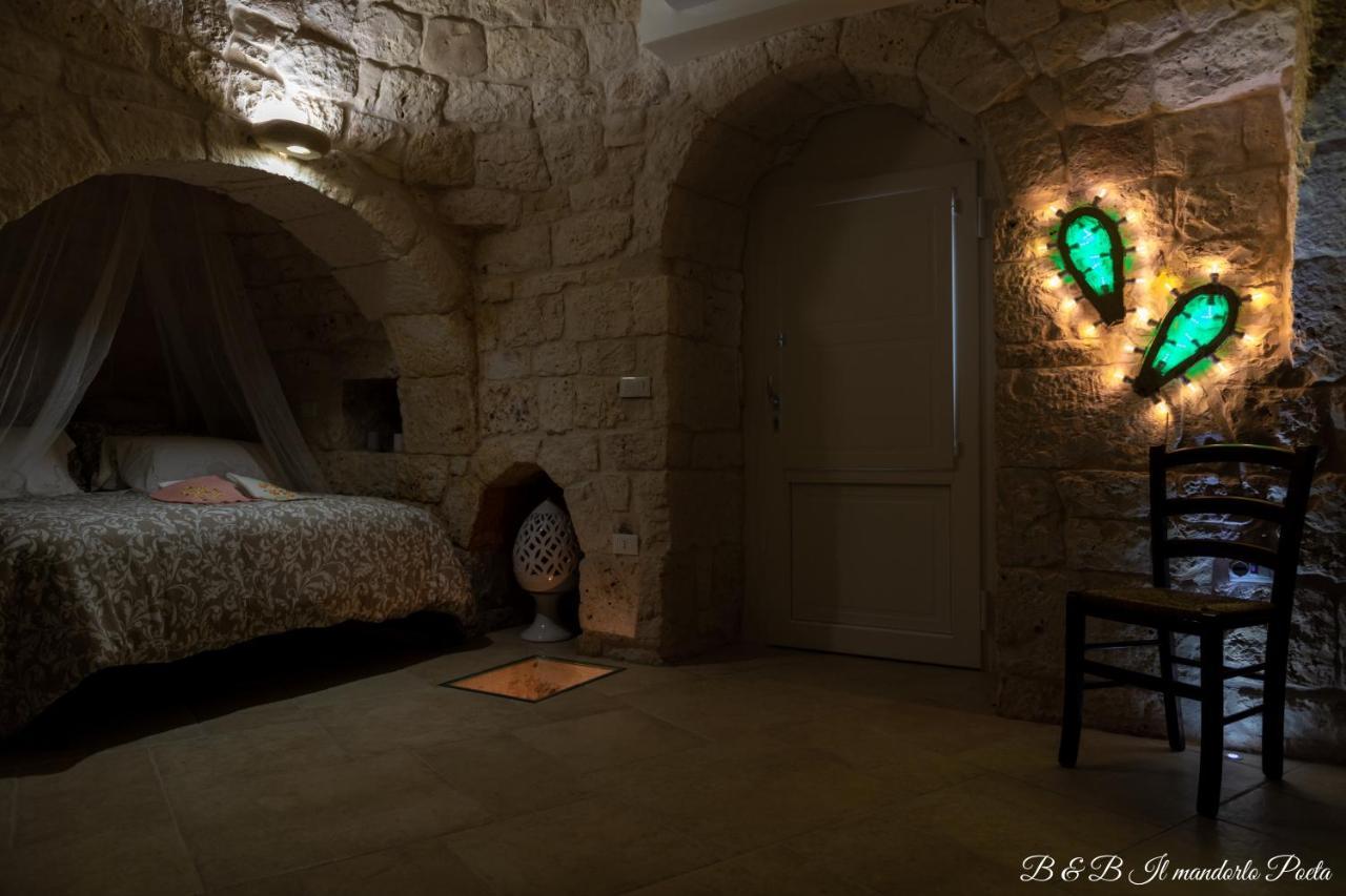 Il Mandorlo Poeta Bed & Breakfast Ostuni Exterior foto