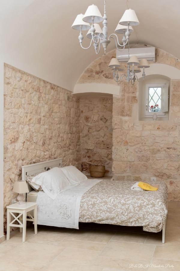 Il Mandorlo Poeta Bed & Breakfast Ostuni Exterior foto
