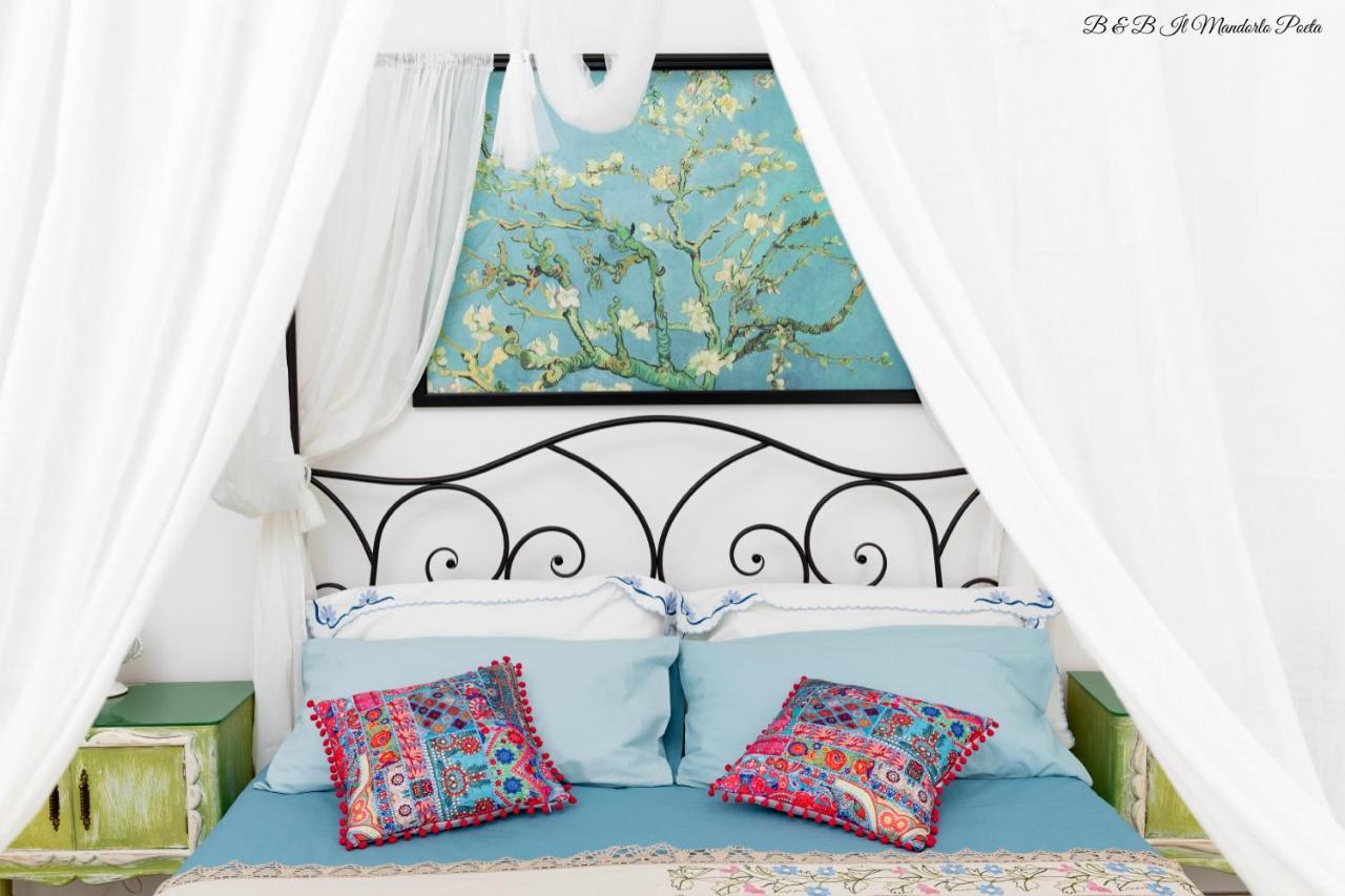 Il Mandorlo Poeta Bed & Breakfast Ostuni Exterior foto
