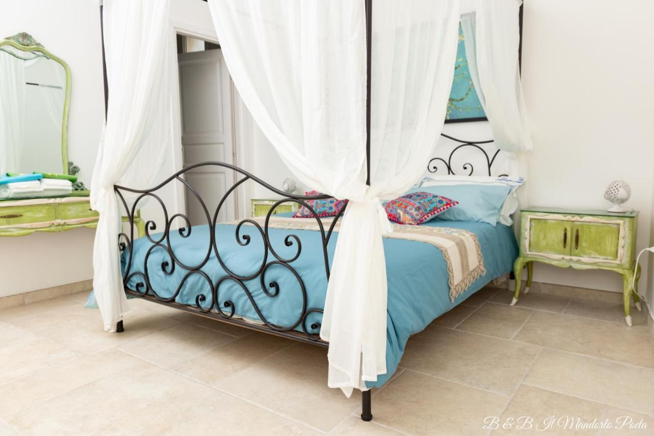 Il Mandorlo Poeta Bed & Breakfast Ostuni Exterior foto