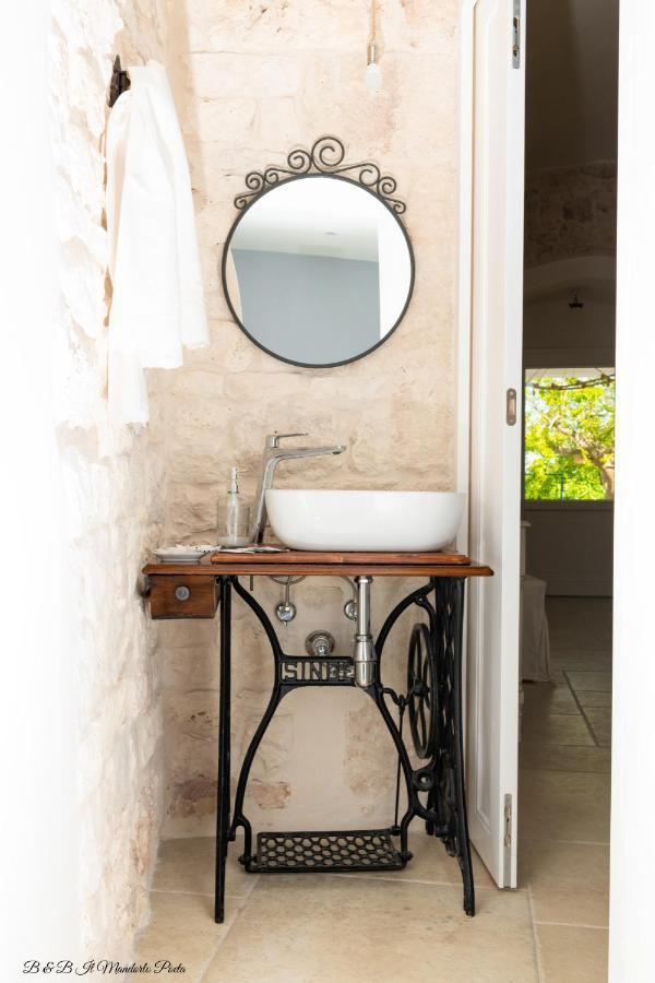 Il Mandorlo Poeta Bed & Breakfast Ostuni Exterior foto